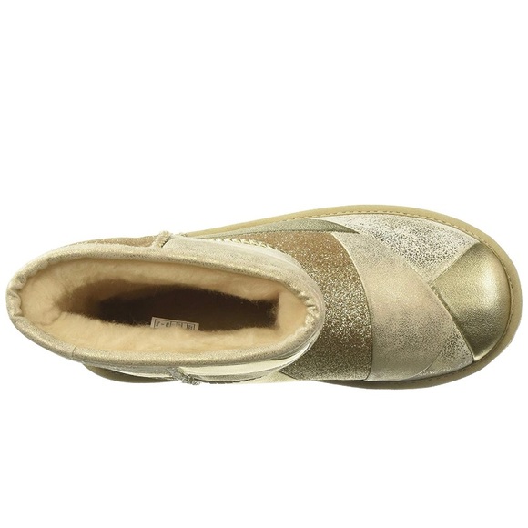 SOLD Ugg Classic Short II Patchwork - Picture 3 of 8